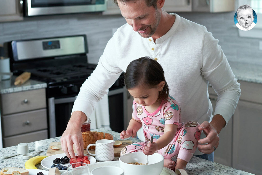 8 Ways to Keep Your Toddler Busy While You Cook
