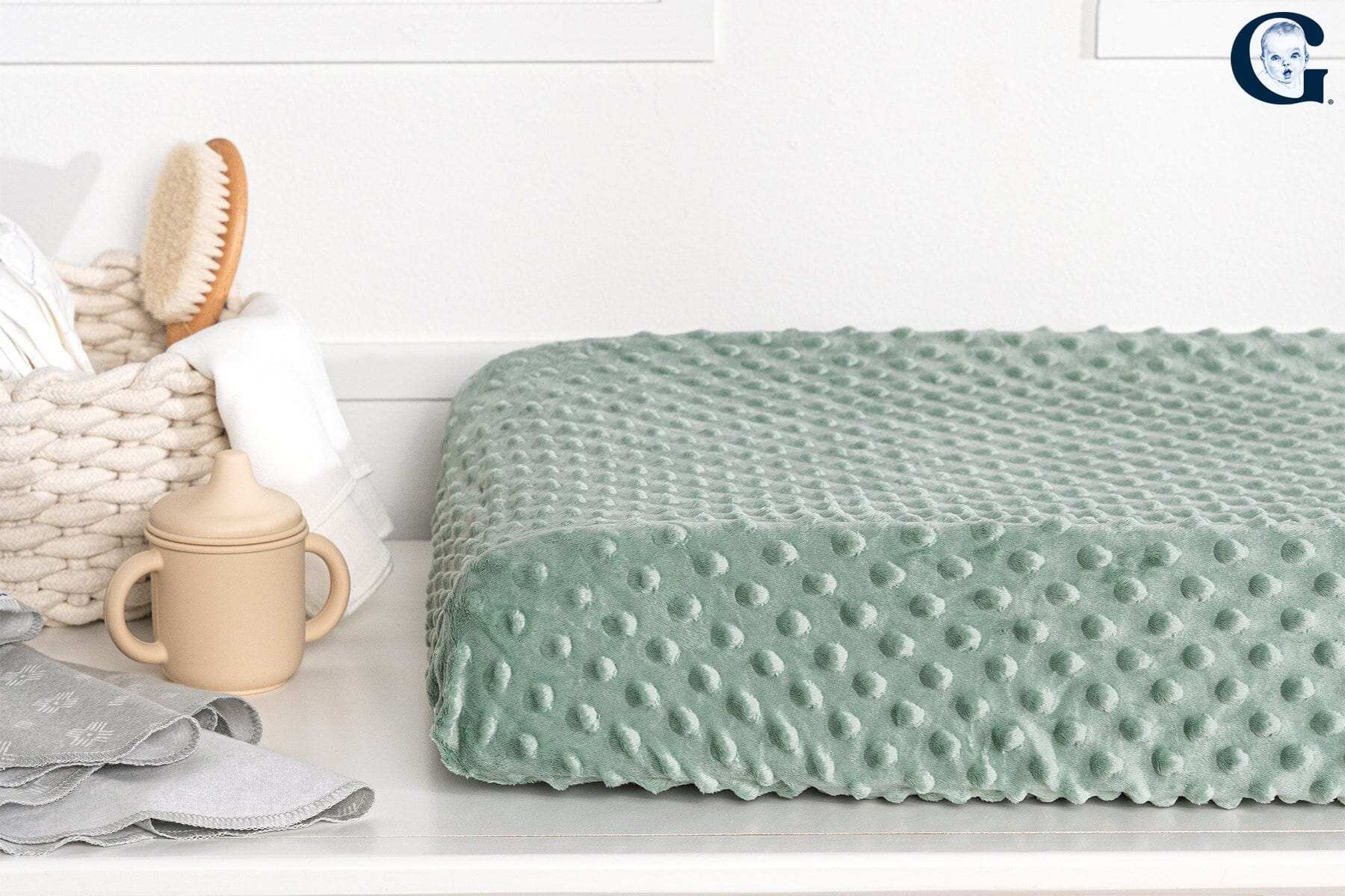 Everything You Need to Know About Changing Pad Covers
