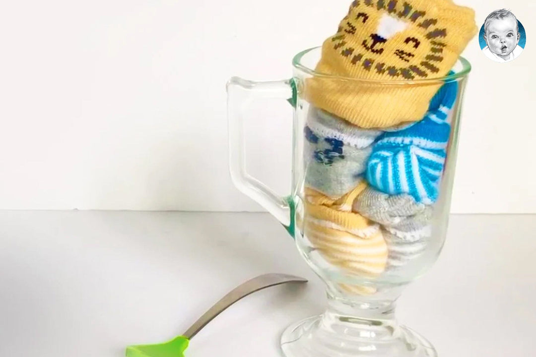 DIY Baby Shower Gift: Wiggle Proof Sock Sundae