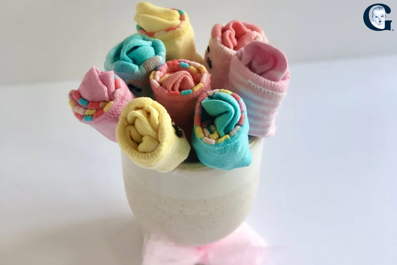 DIY Baby Shower Gift: Wiggle Proof Sock Sundae
