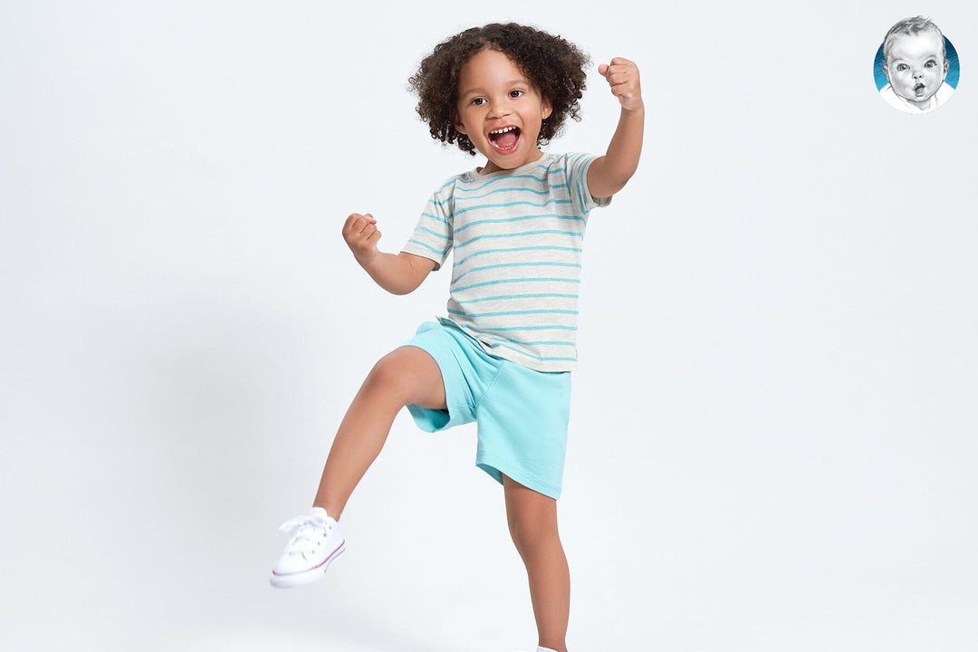 How A Mix & Match Capsule Wardrobe Teaches Your Toddler to Dress Themselves