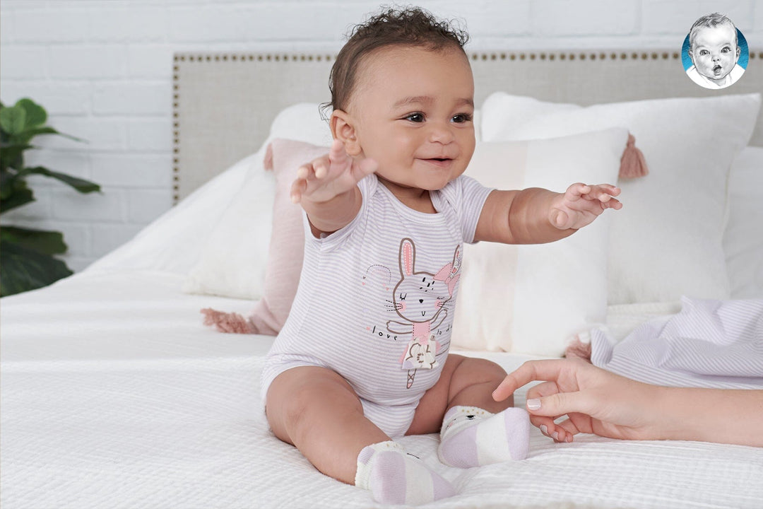 What Size Bodysuit Should You Bring to a Baby Shower?