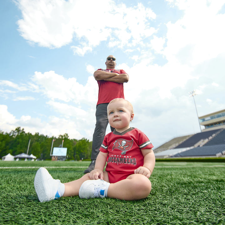 Baby Boys Tampa Bay Buccaneers Short Sleeve Jersey Bodysuit NFL NFL 