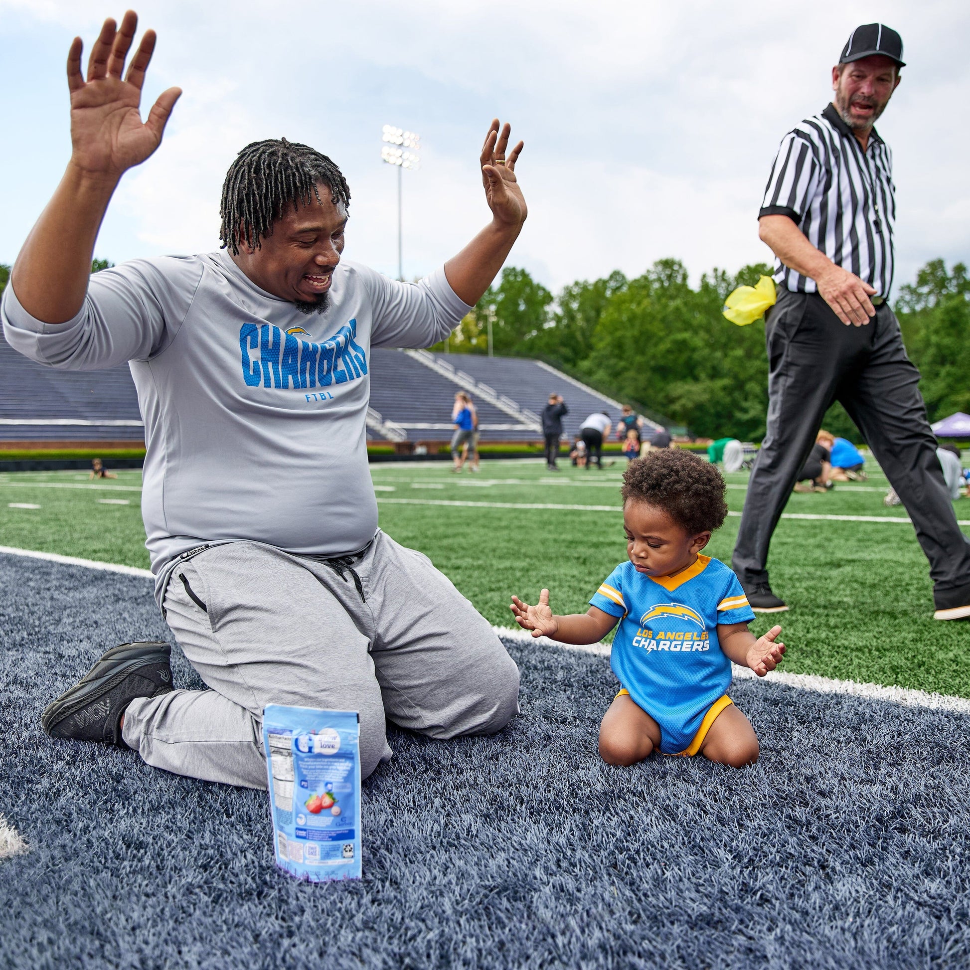 Baby Boys Los Angeles Chargers Short Sleeve Jersey Bodysuit NFL NFL 