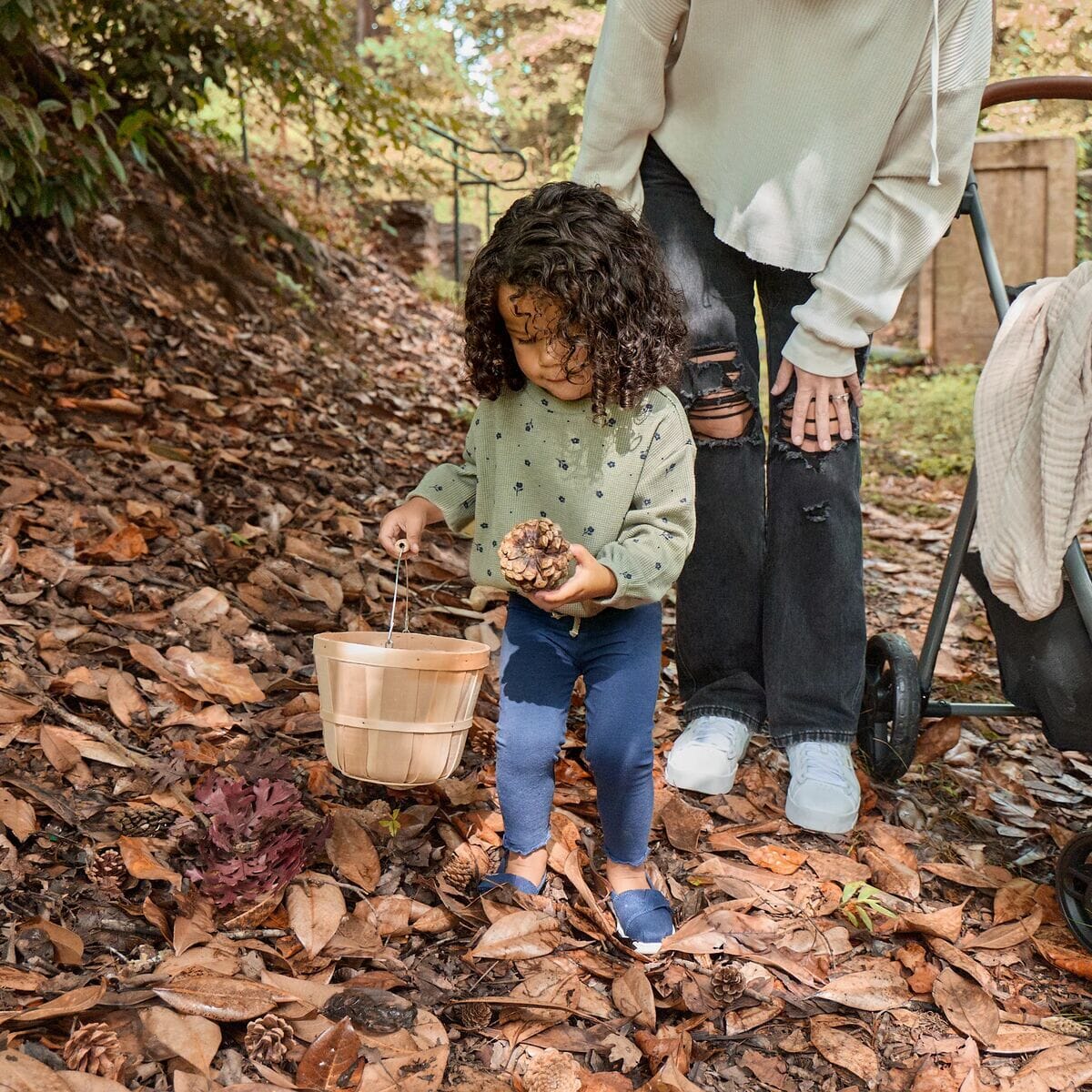 2-Piece Toddler Girls Green Floral Top and Legging Set outfits Gerber® 