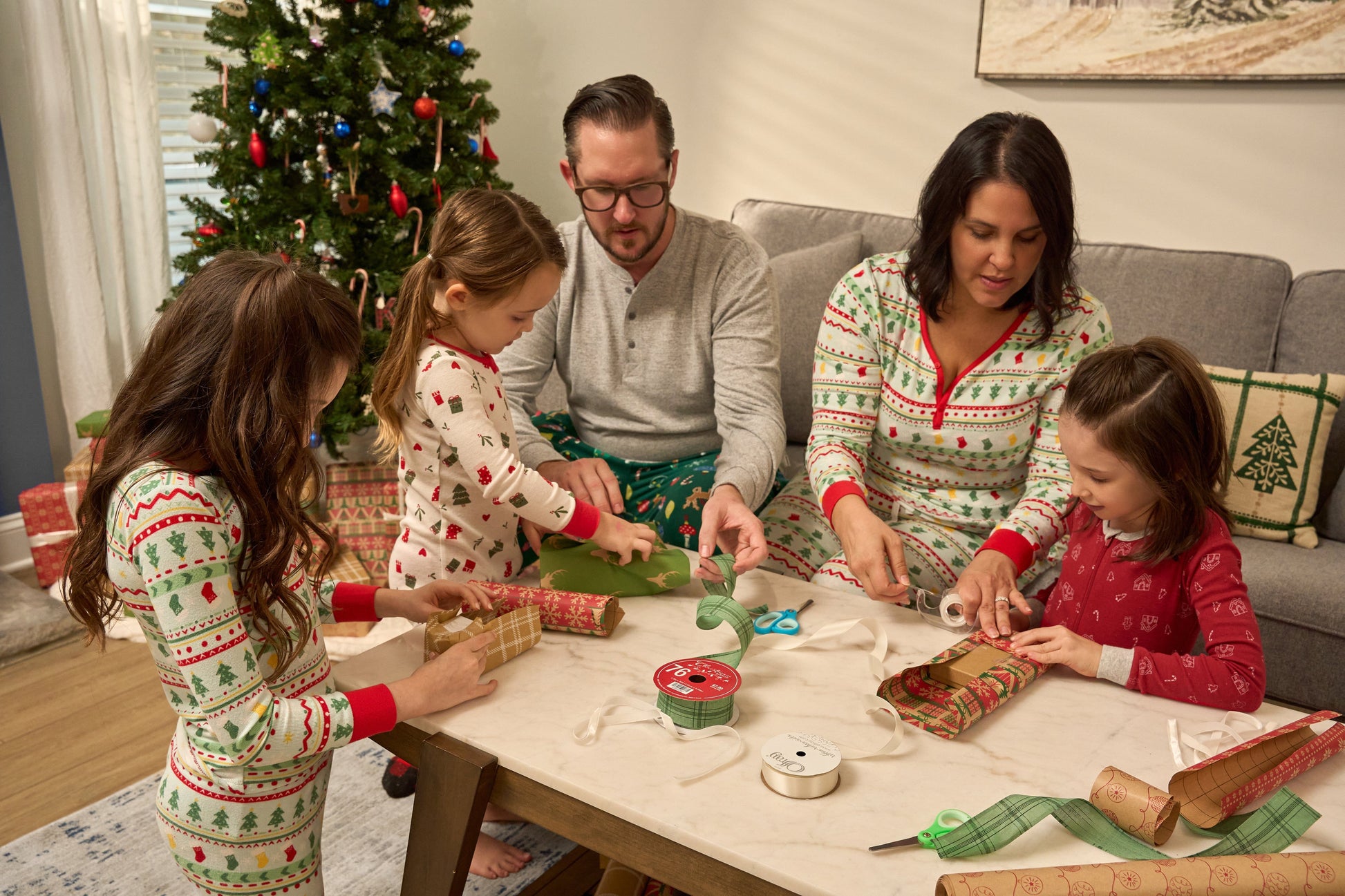 2-Piece Women's Oh What Fun Fair Isle Hacci Pajama Set sleepwear Gerber® 