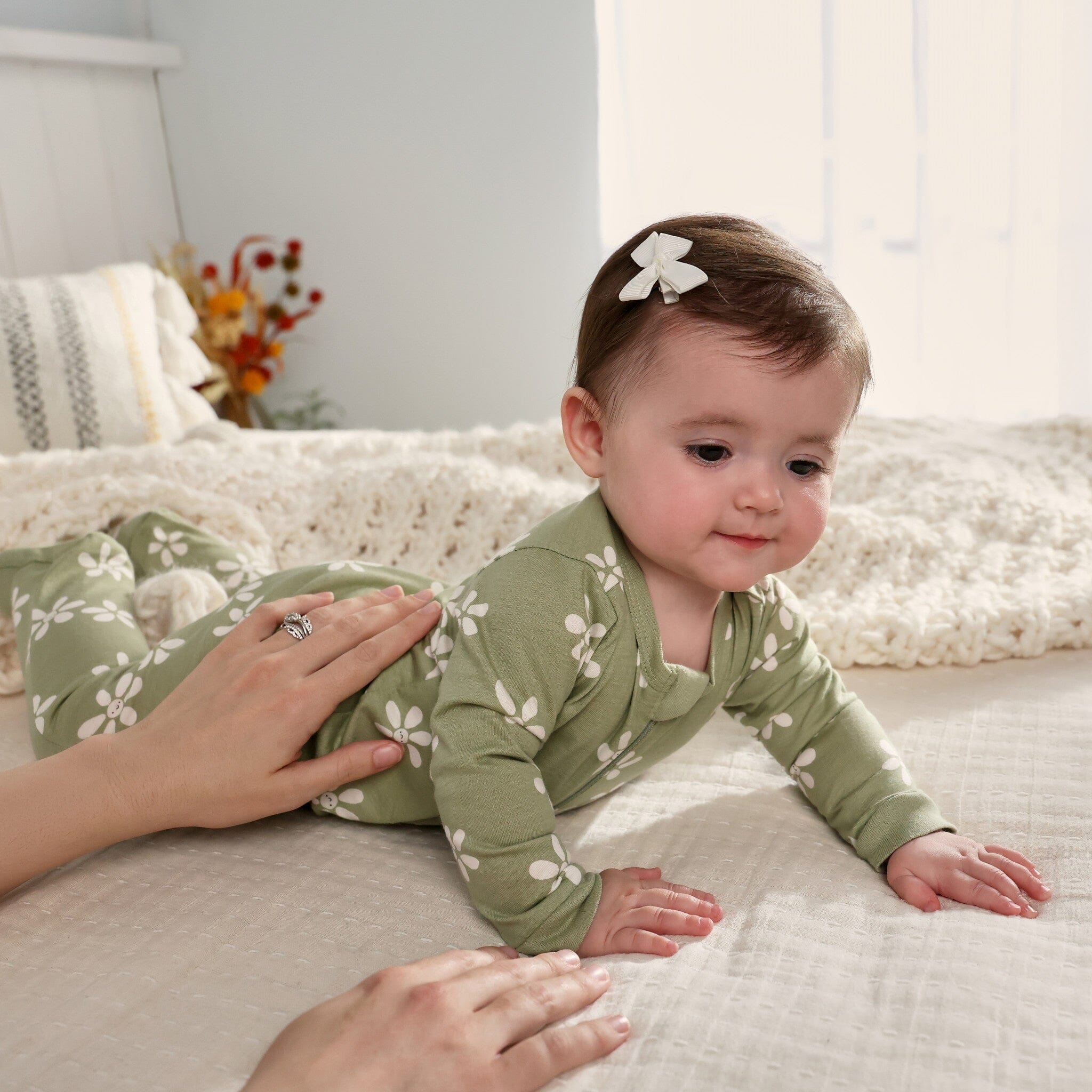 Baby Girls White Flowers Sleep 'N Play Sleepwear Gerber® 