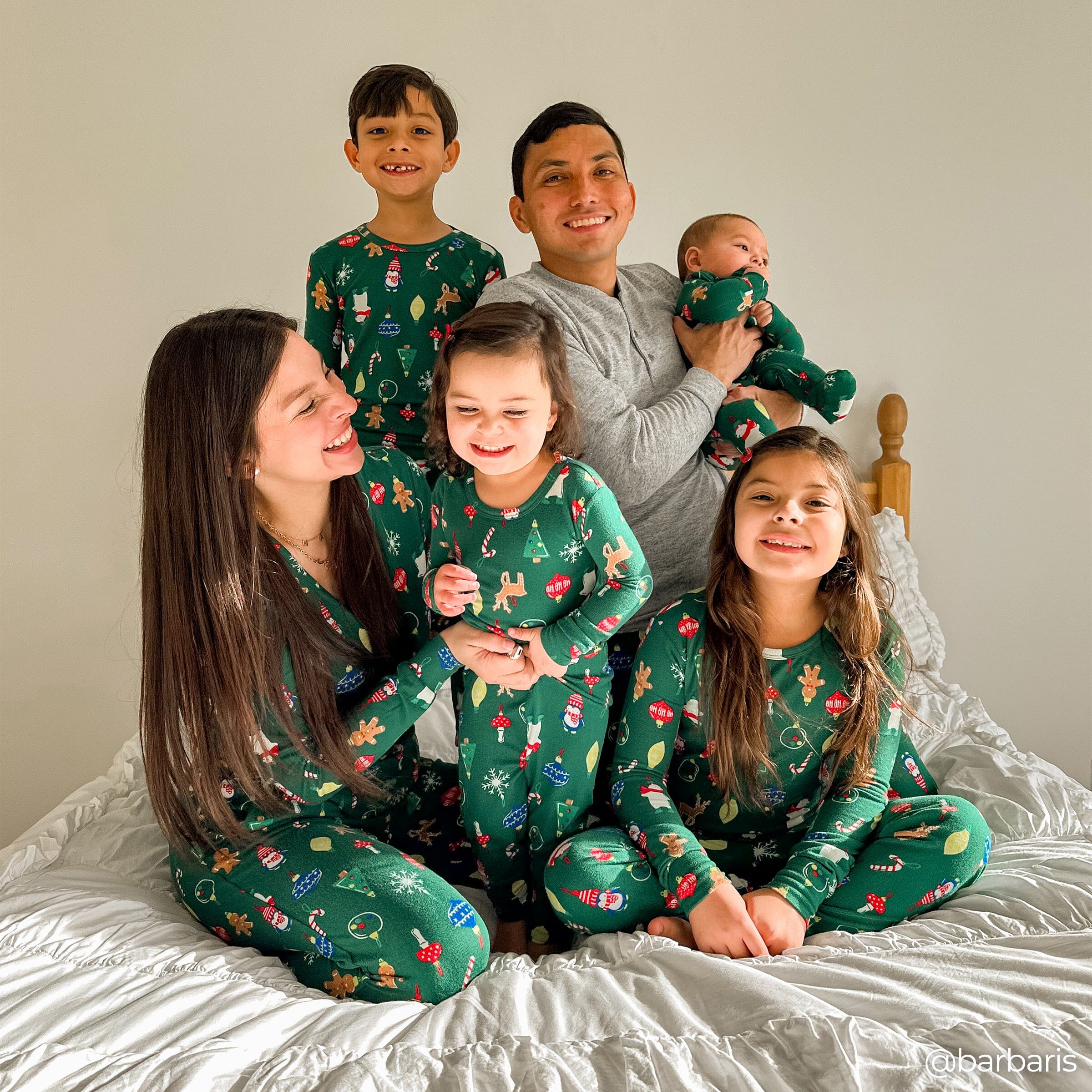 2-Piece Women's Ornaments Hacci Pajama Set sleepwear Gerber® 