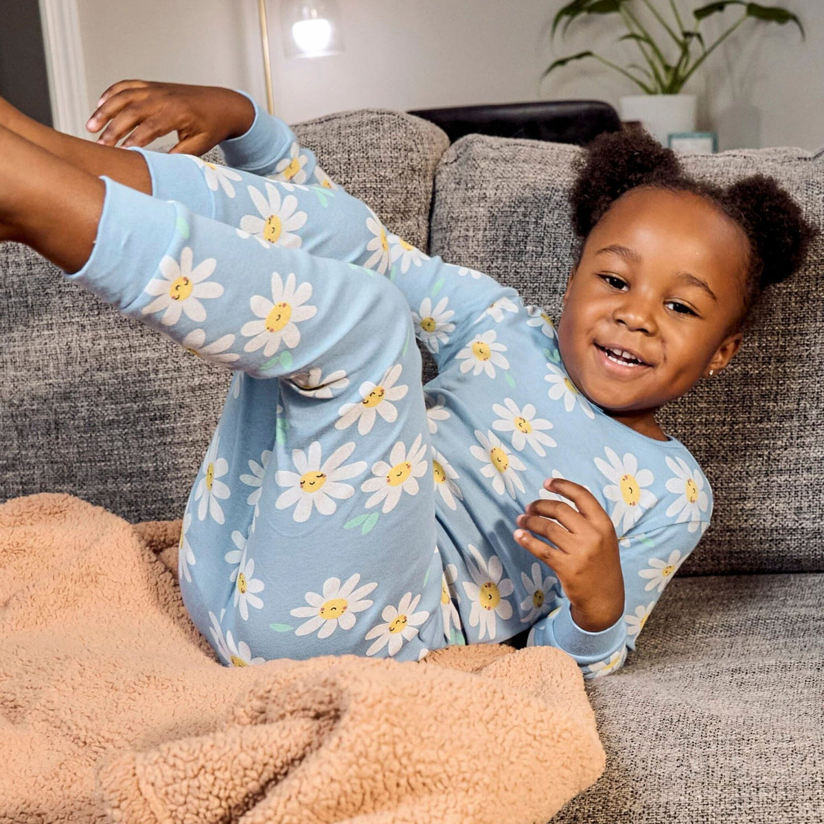 2-Piece Infant & Toddler Girls Blue Daisies Snug Fit Cotton Pajama Set sleepwear Gerber® 