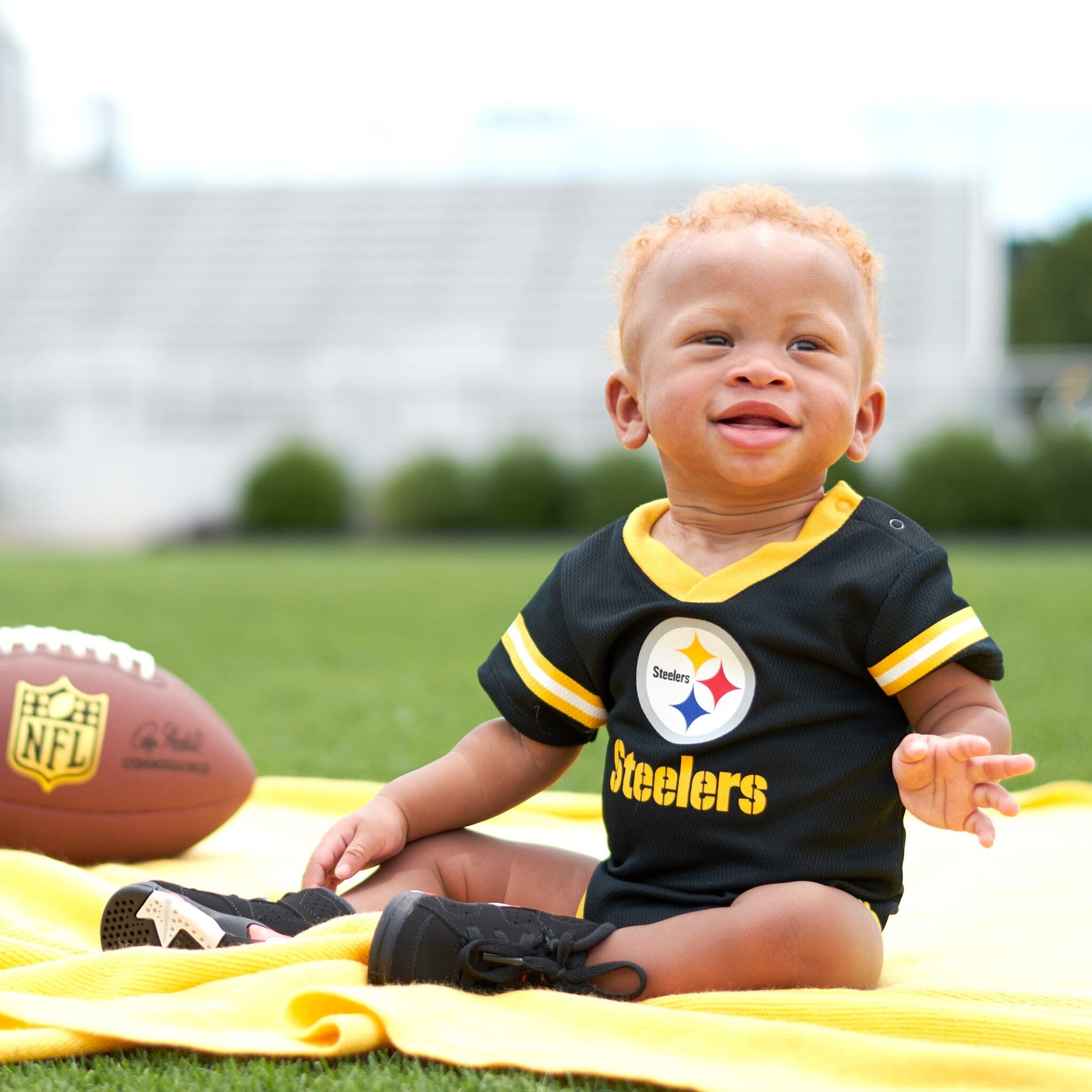 Baby Boys Pittsburgh Steelers Short Sleeve Jersey Bodysuit NFL NFL 