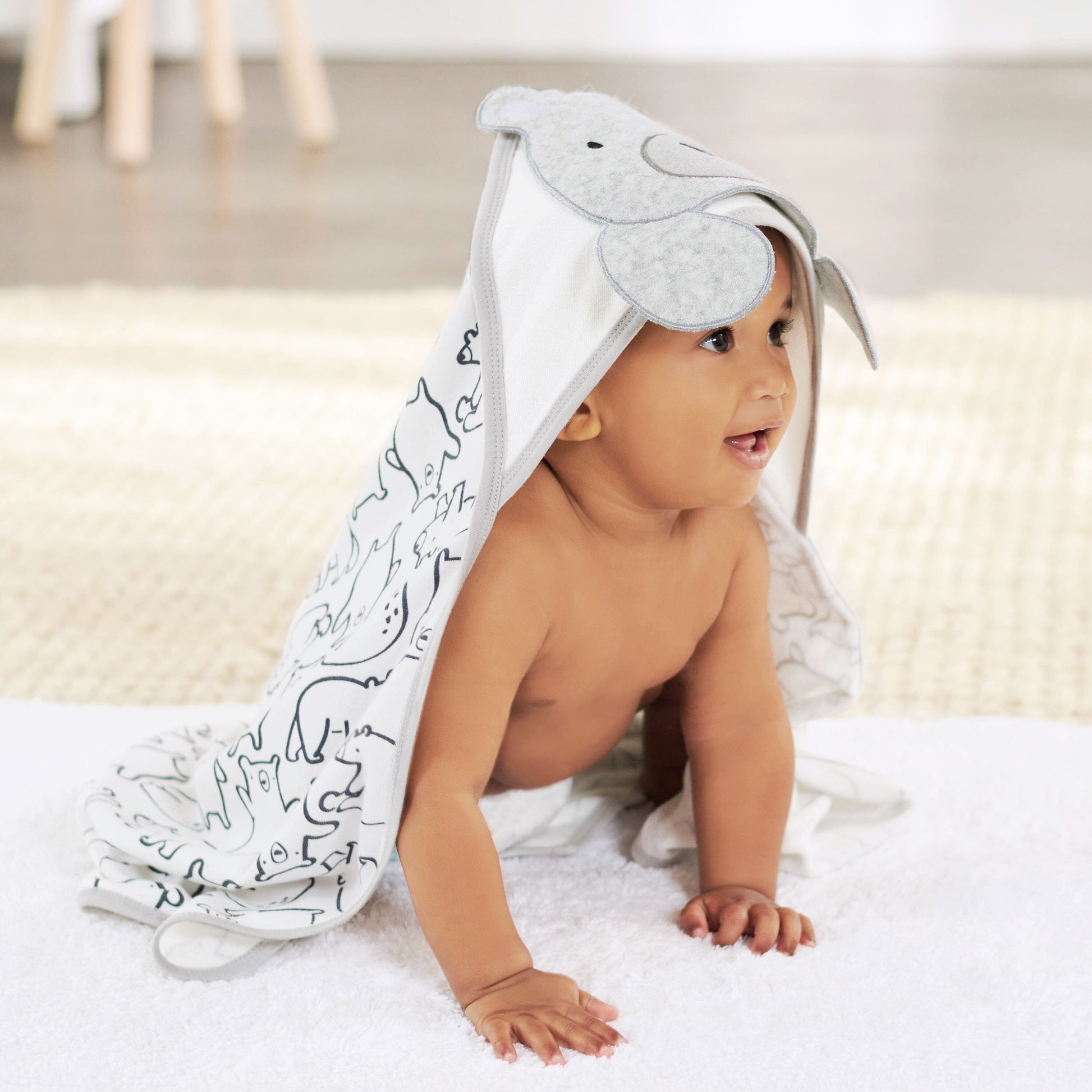 4-Piece Boys Bear Hooded Towel and Washcloths Set