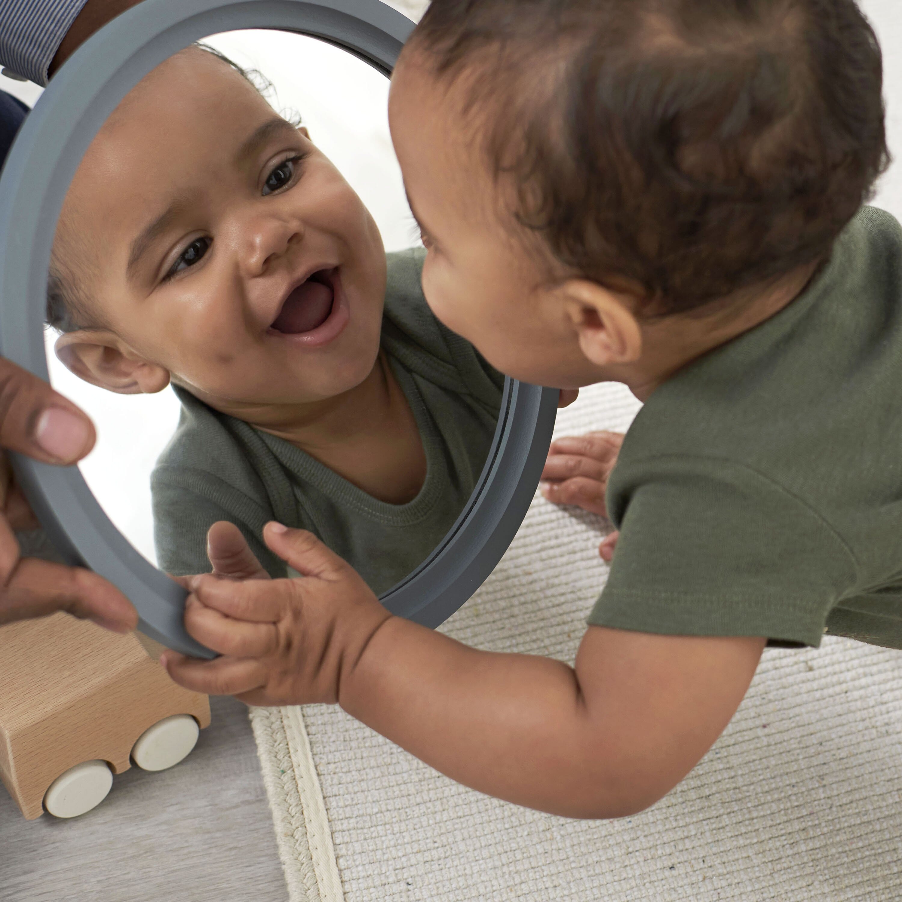 4-Pack Baby Boys Bear Short Sleeve Onesies® Bodysuits-Gerber Childrenswear