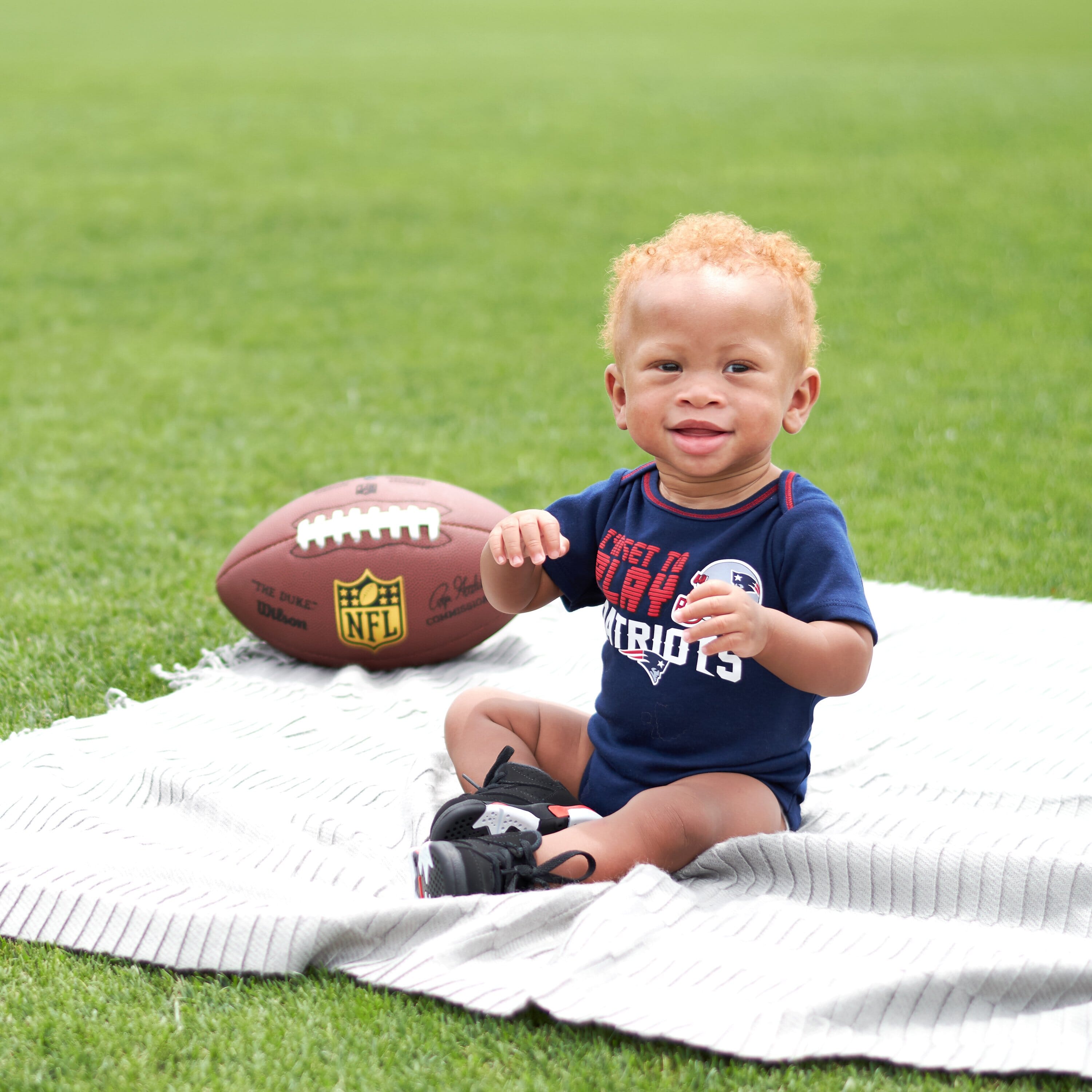 Patriots Baby Boys 3-Pack Short Sleeve Bodysuit-Gerber Childrenswear